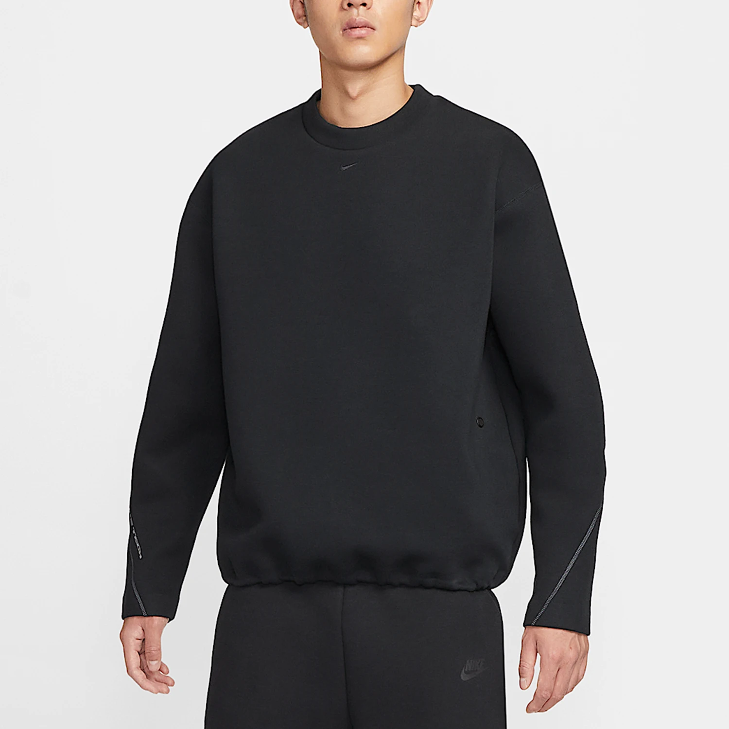 Nike genuine Tech men's knitted round neck loose casual sweatshirt HV6538-010
Nike genuine Tech men's knitted round neck loose casual sweatshirt HV6538-010