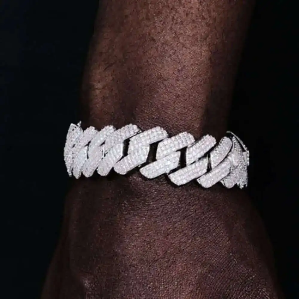 20mm Vvs Moissanite 18k Gold Plated 925 Silver Miami Iced Out Cuban Link Chain Men Hop Jewelry
20mm Vvs Moissanite 18k Gold Plated 925 Silver Miami Iced Out Cuban Link Chain Men Hop Jewelry