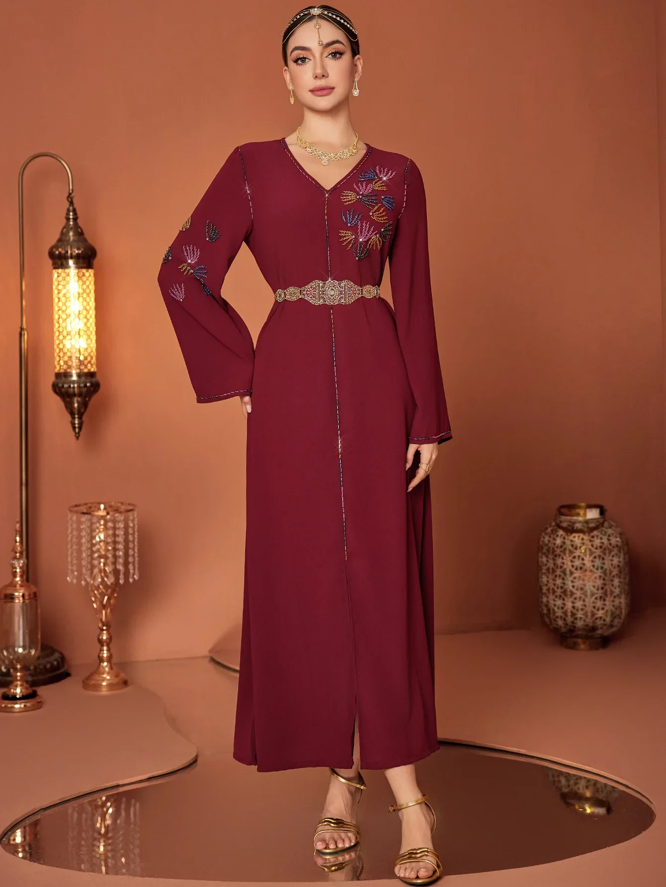 Мусульманское платье Ид, женские длинные платья Абая, ручная вышивка, бриллиантовая вышивка, Vestidos Largos, вечерние длинный халат Джалабия Рамадан 2026
Мусульманское платье Ид, женские длинные платья Абая, ручная вышивка, бриллиантовая вышивка, Vestidos Largos, вечерние длинный халат Джалабия Рамадан 2026