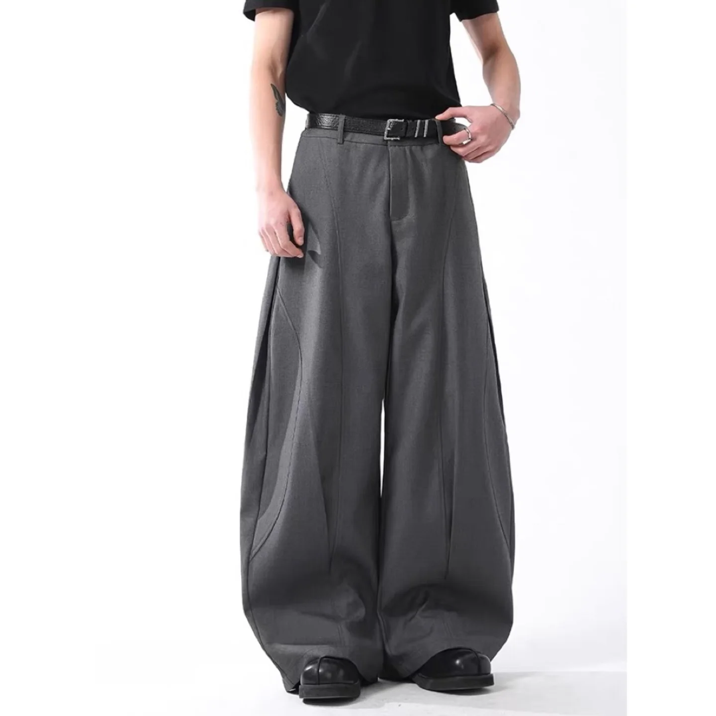 Casual Loose Men's Wide Leg Suit Pants Summer New Design Sensation Drapey Floor-Length A-Line Shape Pleated Cleanfit Pants Men
Casual Loose Men's Wide Leg Suit Pants Summer New Design Sensation Drapey Floor-Length A-Line Shape Pleated Cleanfit Pants Men