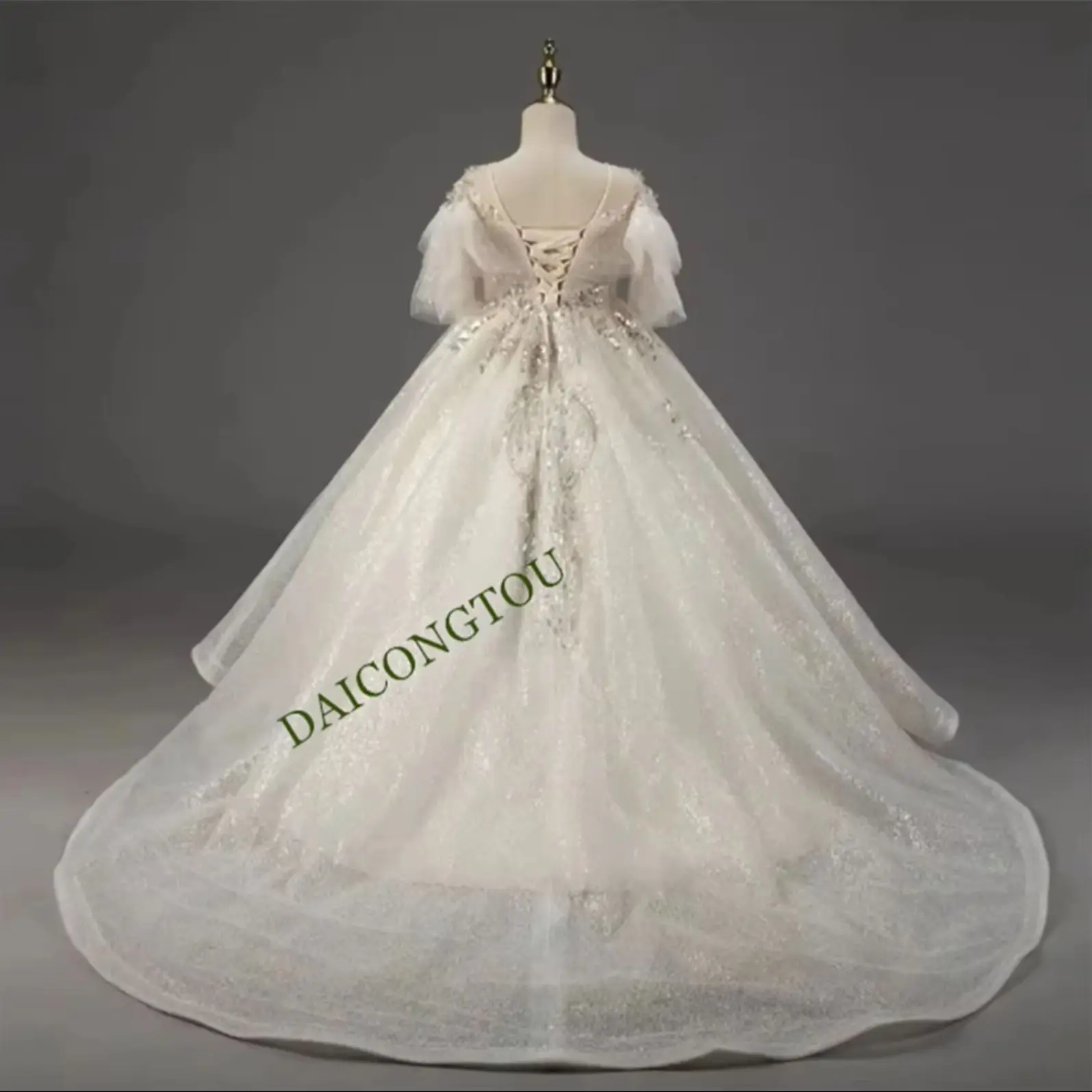 Customized Luxury Customized Flower Girl Dress For Wedding Puffy Tulle Feather Sleeve Beaded Kids Pageant Party First Communion
Customized Luxury Customized Flower Girl Dress For Wedding Puffy Tulle Feather Sleeve Beaded Kids Pageant Party First Communion