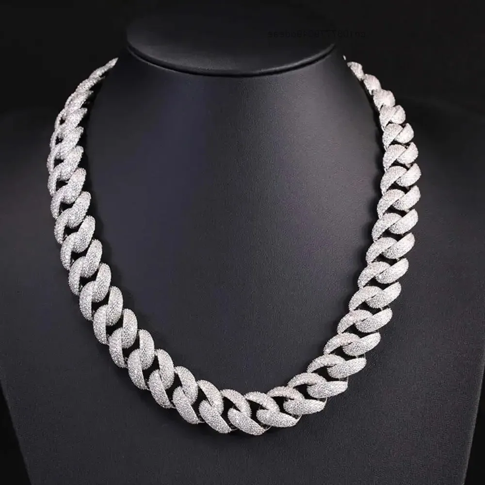 Кубинская цепочка из стерлингового серебра, муассанит, 4 ряда, Iced Out, ширина 17 мм, тяжелая цепочка в стиле Майами для мужчин, жизнь в стиле хип-хоп
Кубинская цепочка из стерлингового серебра, муассанит, 4 ряда, Iced Out, ширина 17 мм, тяжелая цепочка в стиле Майами для мужчин, жизнь в стиле хип-хоп