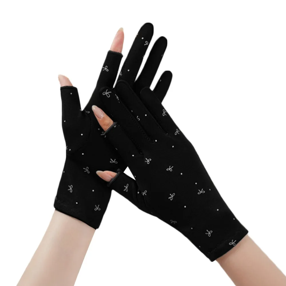 Fashion Warm Women's Winter Gloves Windproof Coldproof Velvet Mittens Soft Elastic Driving Gloves Running
Fashion Warm Women's Winter Gloves Windproof Coldproof Velvet Mittens Soft Elastic Driving Gloves Running