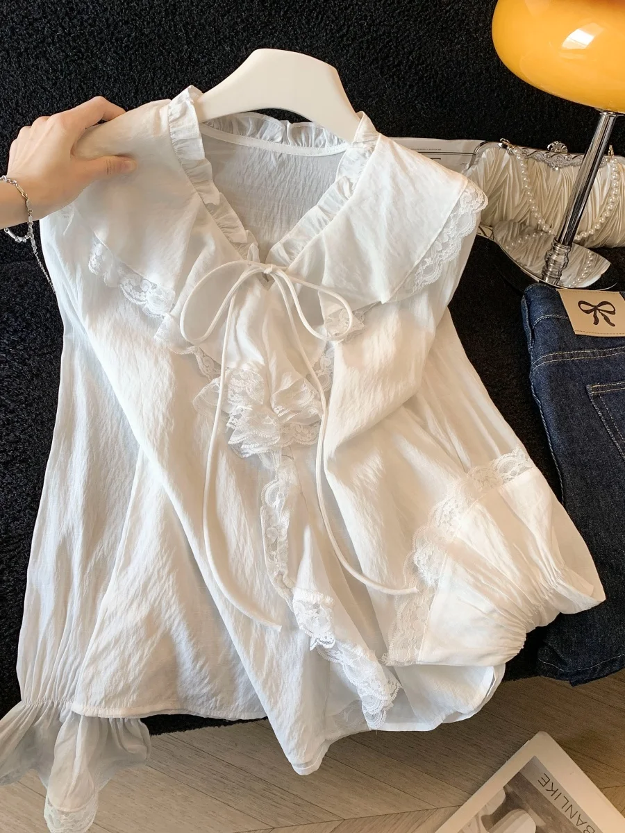 Французская кружевная блузка с рукавами-колокол и V-образным вырезом, свободного кроя, для создания молодого образа, весенняя новинка, женский топ свободного кроя с рукавами-колокол
Французская кружевная блузка с рукавами-колокол и V-образным вырезом, свободного кроя, для создания молодого образа, весенняя новинка, женский топ свободного кроя с рукавами-колокол