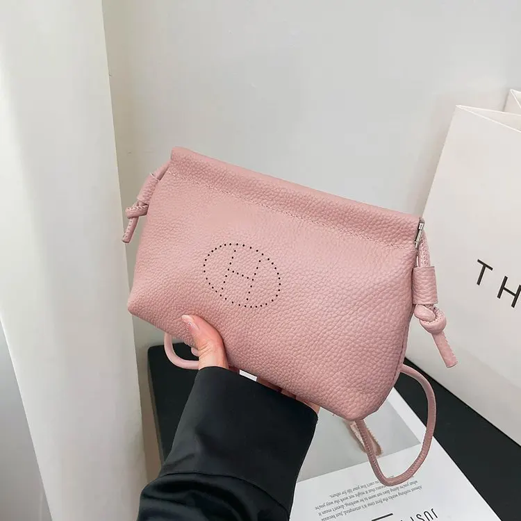 Luxury Small Crossbody Bag 2025 - Women's Niche Design Square Shoulder Bag, Premium Cowhide Phone Purse with Detachable Strap
Luxury Small Crossbody Bag 2025 - Women's Niche Design Square Shoulder Bag, Premium Cowhide Phone Purse with Detachable Strap