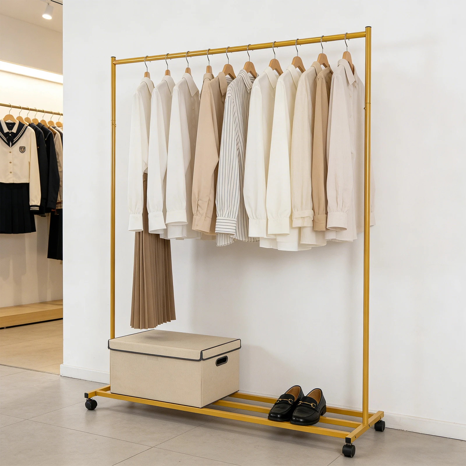 Industrial Vintage Gold Garment Rack - Rolling Clothes Rail with 4 Wheels, 160cm Tall for Bedroom & Store Display
Industrial Vintage Gold Garment Rack - Rolling Clothes Rail with 4 Wheels, 160cm Tall for Bedroom & Store Display