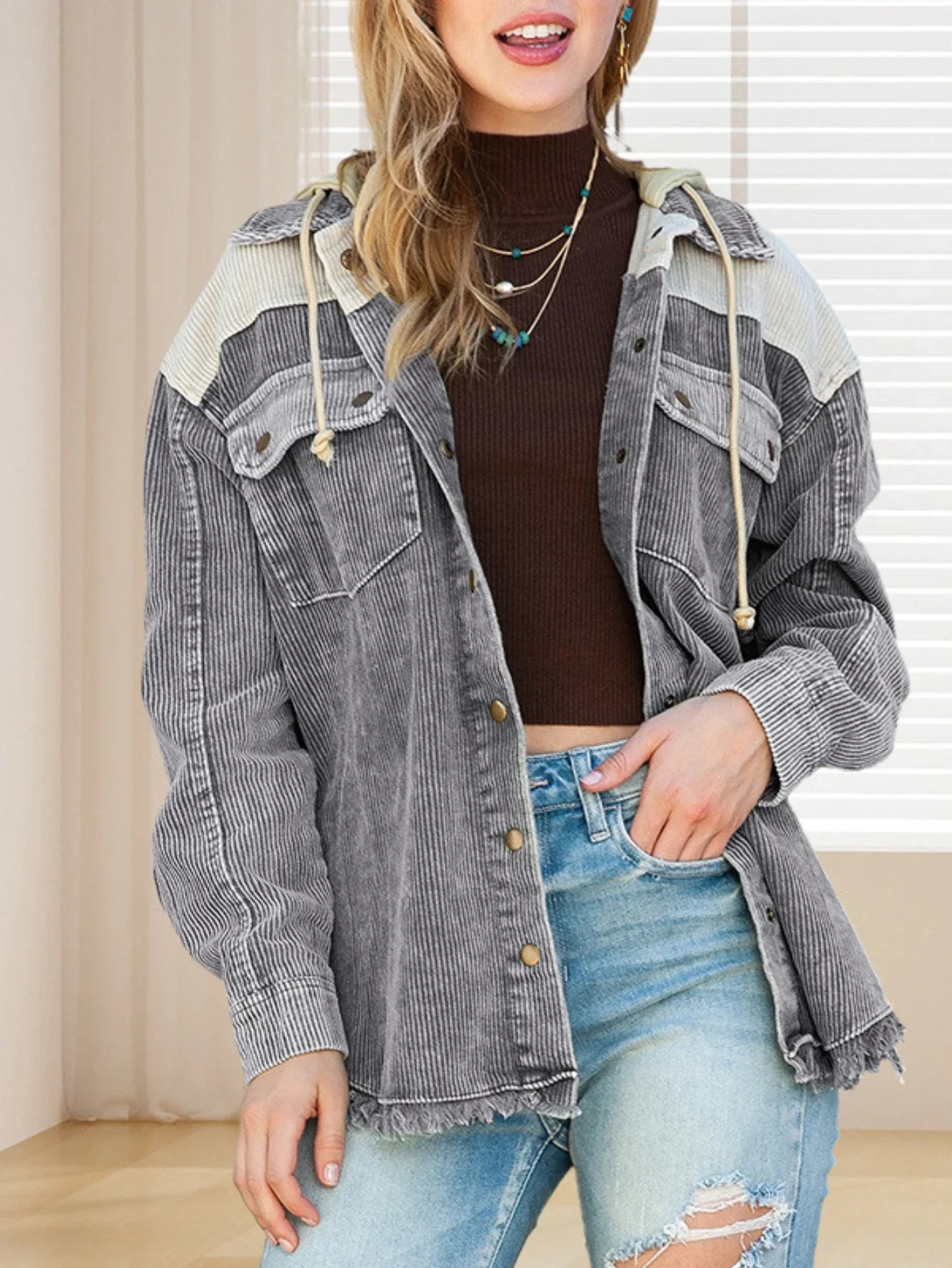 Women Corduroy Jacket Casual Coat Hooded Single Breasted Pockets Patchwork Tops Overcoat 2025 Female Streetwear Outerwear
Women Corduroy Jacket Casual Coat Hooded Single Breasted Pockets Patchwork Tops Overcoat 2025 Female Streetwear Outerwear