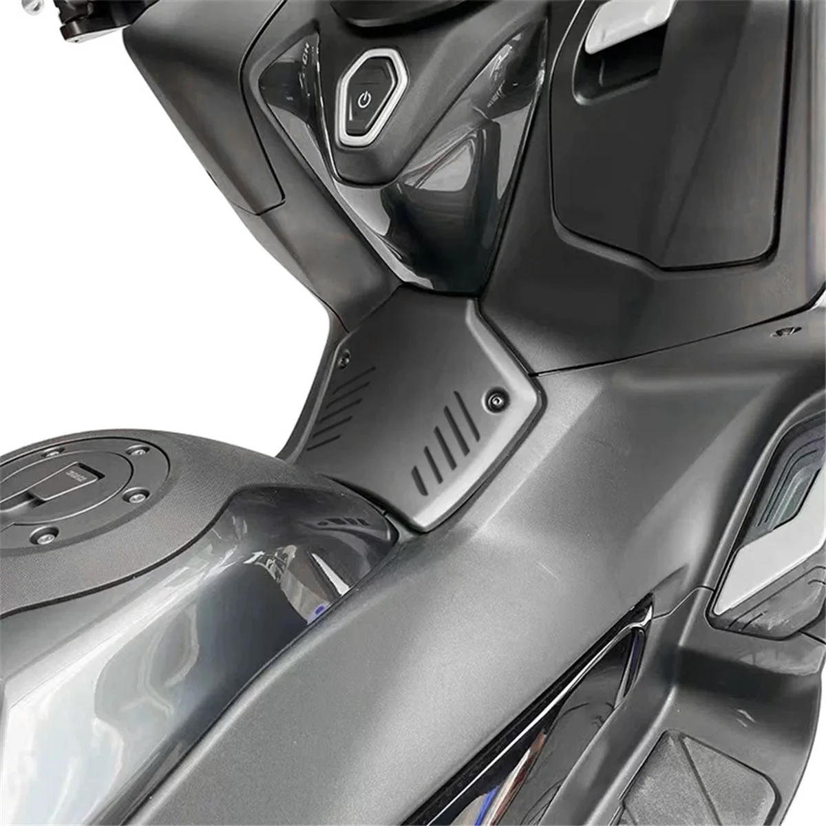 MBX-tMotorcycle Throttle Tunnel Cover Middle Panel Protector for Yamaha TMAX 560 XP 2022-2024
MBX-tMotorcycle Throttle Tunnel Cover Middle Panel Protector for Yamaha TMAX 560 XP 2022-2024