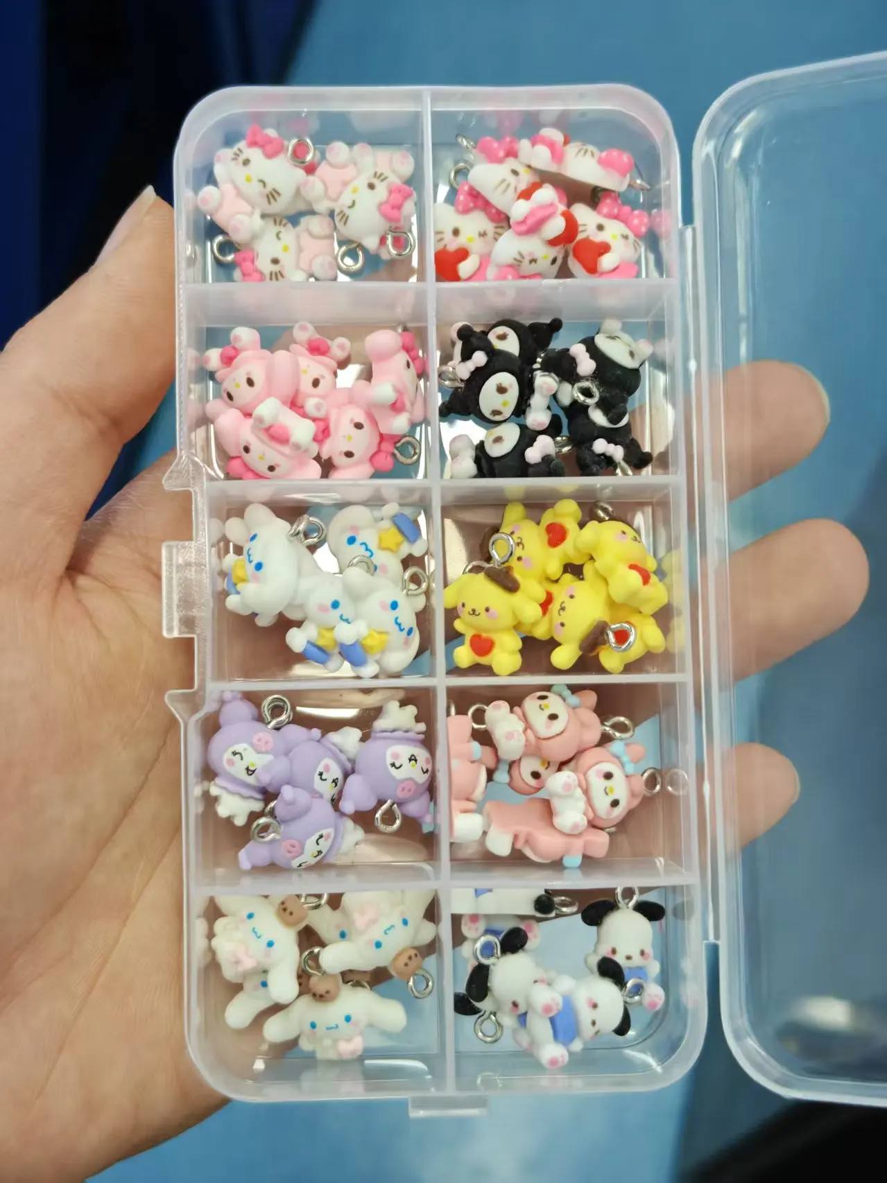 50 pieces of Hello Kitty cartoon resin jewelry, 3D matte Cool Lomi and Mimoli mini pendant animal decoration DIY bracelet access
50 pieces of Hello Kitty cartoon resin jewelry, 3D matte Cool Lomi and Mimoli mini pendant animal decoration DIY bracelet access