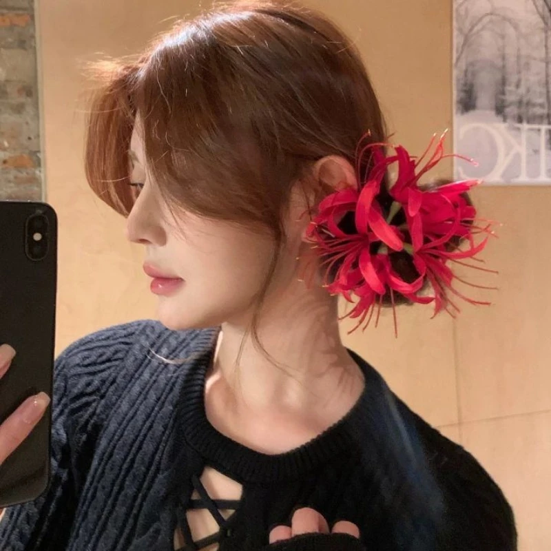 Lycorisradiata Flower Hair Clip Red Shore Flower Hair Clip Design Chinese Ancient Style Elegant Duckbill Clip Women's Side Bangs
Lycorisradiata Flower Hair Clip Red Shore Flower Hair Clip Design Chinese Ancient Style Elegant Duckbill Clip Women's Side Bangs