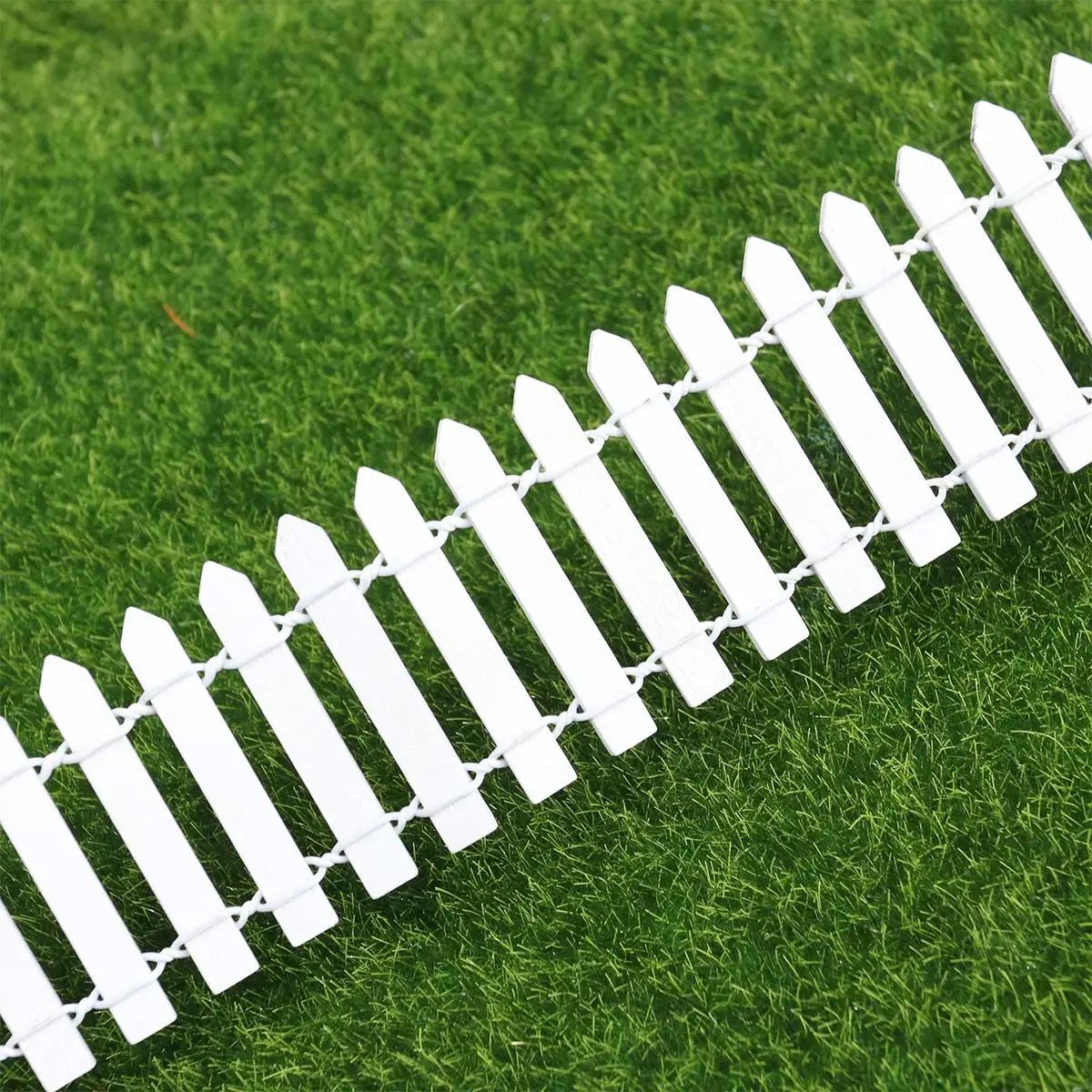 Mini Wooden Fence for Fairy Garden Miniature Landscaping Dollhouse Scene Micro Bonsai Pot Decoration Realistic Fine Workmanship
Mini Wooden Fence for Fairy Garden Miniature Landscaping Dollhouse Scene Micro Bonsai Pot Decoration Realistic Fine Workmanship