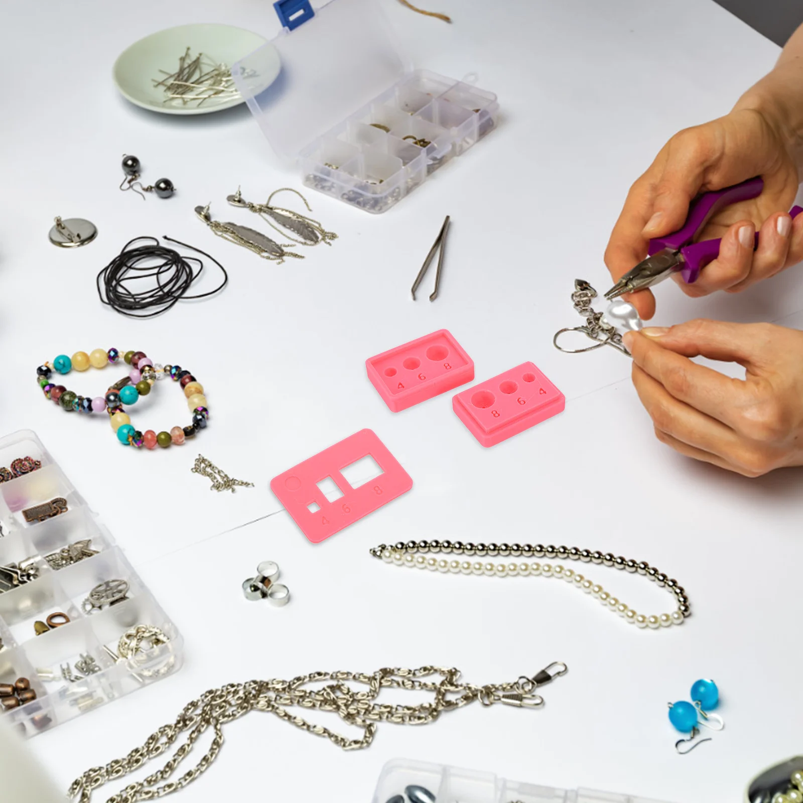 1Set Polymer Clay Bead Roller Cylinder Precise Mold Volume Guide Piercing Tool Kit DIY Round Beads Maker for Jewelry Craft
1Set Polymer Clay Bead Roller Cylinder Precise Mold Volume Guide Piercing Tool Kit DIY Round Beads Maker for Jewelry Craft