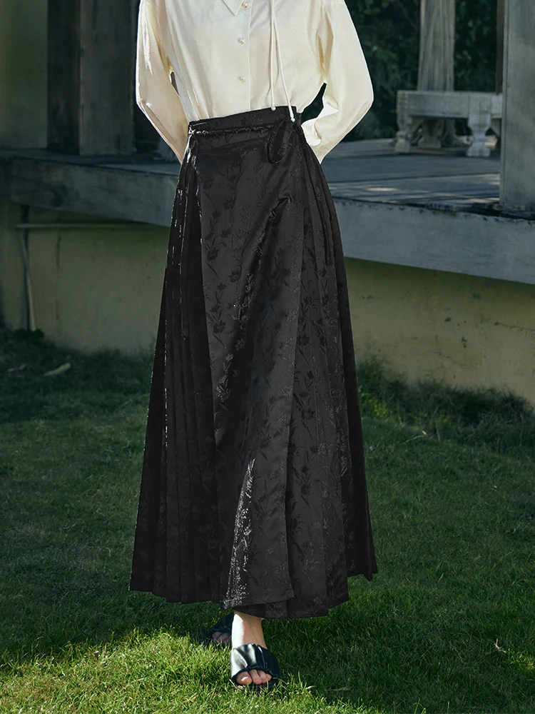 OLrain Chinese Style Horse-face Skirt Women 2025 Spring Summer Black Pleated Chic Jacquard Wrap Elegant Maxi Skirts O24CB89215
OLrain Chinese Style Horse-face Skirt Women 2025 Spring Summer Black Pleated Chic Jacquard Wrap Elegant Maxi Skirts O24CB89215
