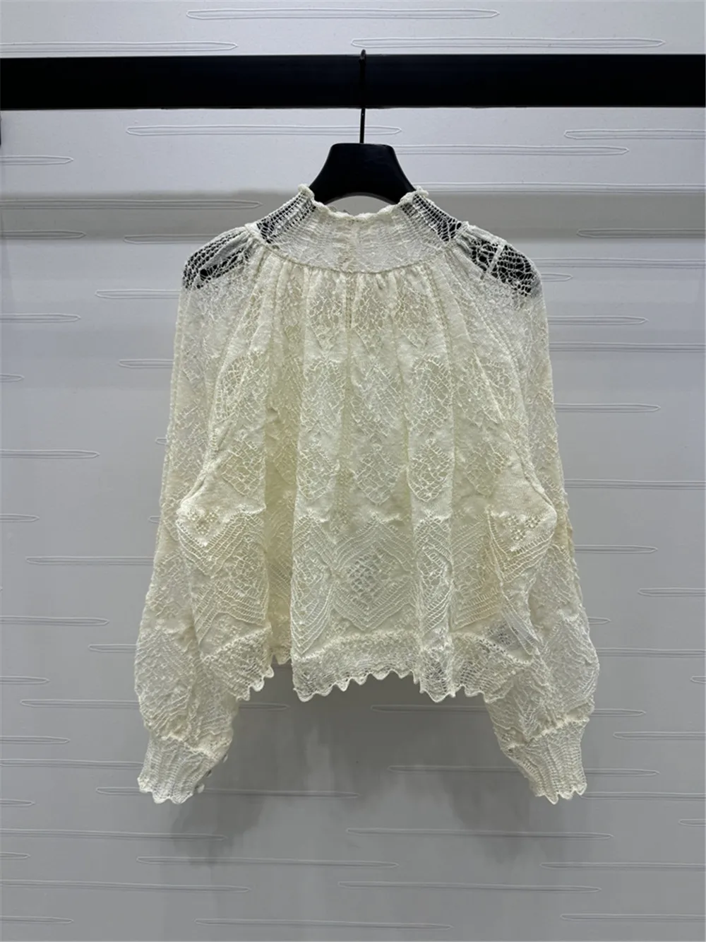 Women's Temperament Hollow Hook Flower Lace Long Sleeve Inner Wear Two-Piece Knitted Top
Women's Temperament Hollow Hook Flower Lace Long Sleeve Inner Wear Two-Piece Knitted Top