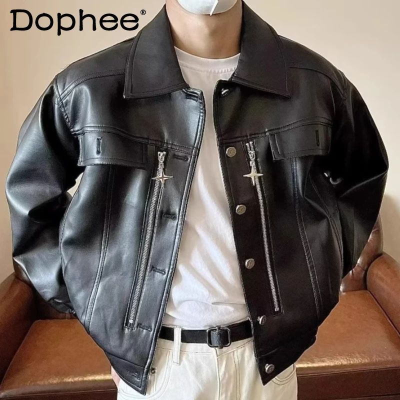 Men's Trendy 2025 Autumn Winter New Tops American Style High-End Jackets Loose Retro High Street Short PU Leather Lapel Coats
Men's Trendy 2025 Autumn Winter New Tops American Style High-End Jackets Loose Retro High Street Short PU Leather Lapel Coats
