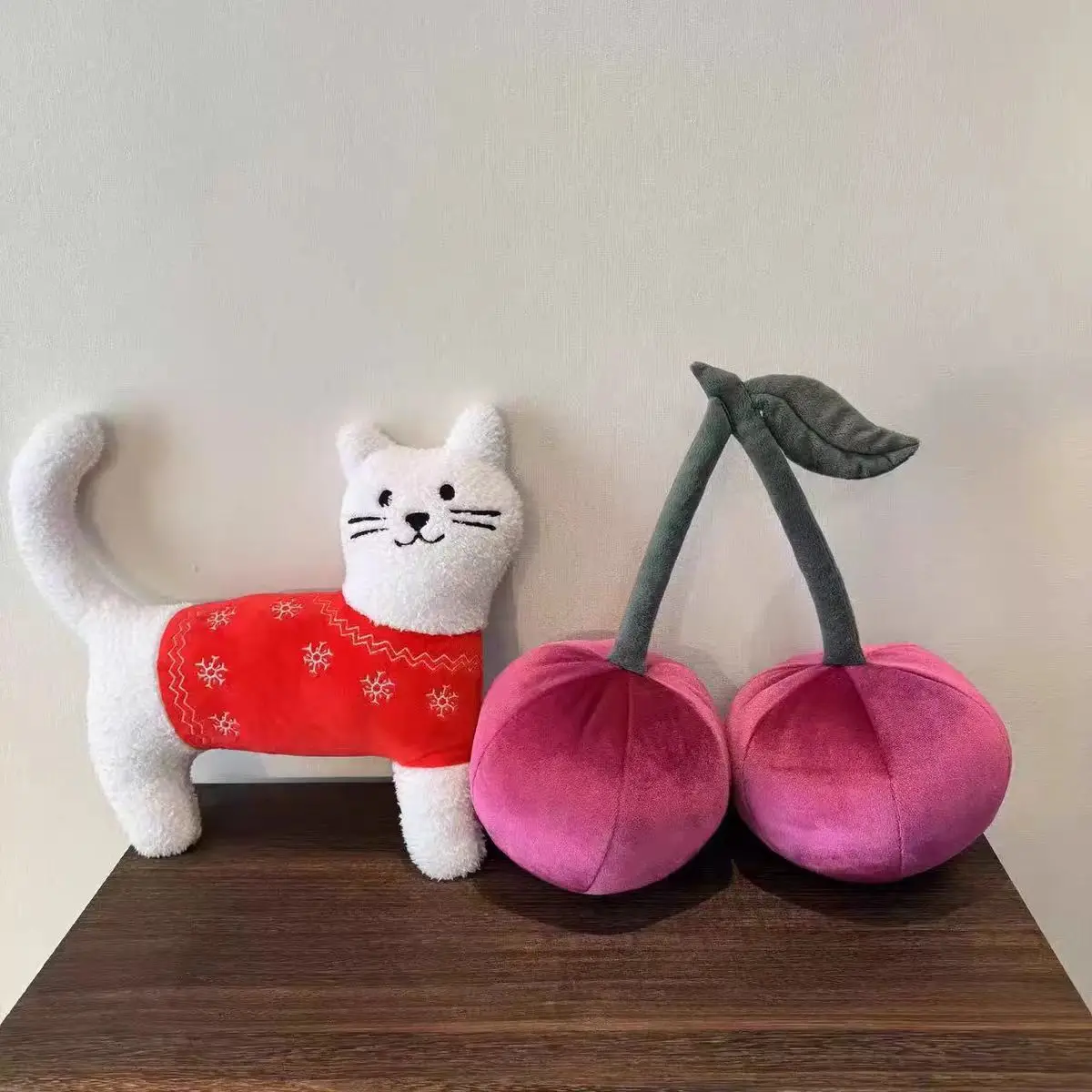 Chao Cute Realistic Cartoon Alien Pillow Decorative Doll Cushion Small Gift Polyester Material from China for Autumn Season
Chao Cute Realistic Cartoon Alien Pillow Decorative Doll Cushion Small Gift Polyester Material from China for Autumn Season