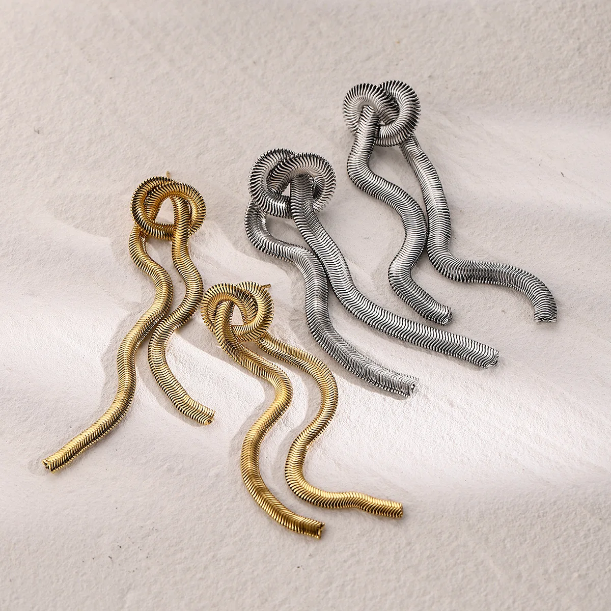 Stainless Steel PVD 18K Gold Plated Tarnish Snake Chian Knot Tassel Earrings For Woman Jewelry Wholesale Summer Trendy
Stainless Steel PVD 18K Gold Plated Tarnish Snake Chian Knot Tassel Earrings For Woman Jewelry Wholesale Summer Trendy