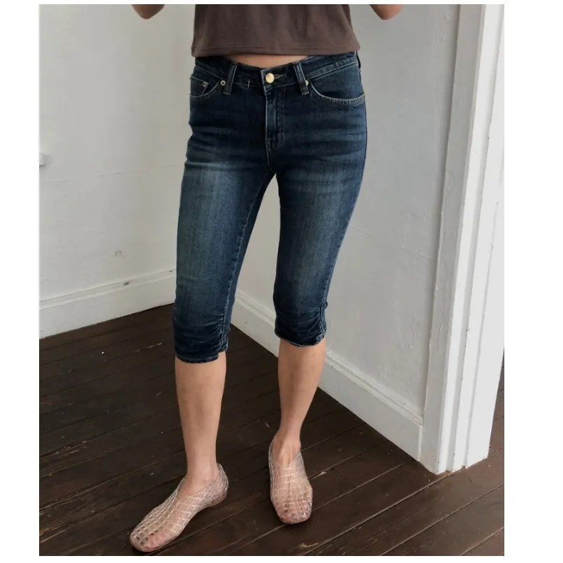 Lucky Draw Cord Capri Denim Jeans Seven-Foot Pants Casual Style Natural Waist Tight Fit Blue Cotton Denim Non-Stretch
Lucky Draw Cord Capri Denim Jeans Seven-Foot Pants Casual Style Natural Waist Tight Fit Blue Cotton Denim Non-Stretch