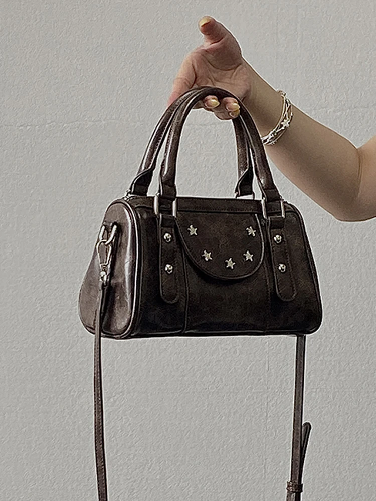 Retro Women's Handbag Autumn/Winter New Star Decoration One Shoulder Bags Korean Design Sense Versatile PU Crossbody Bag 
Retro Women's Handbag Autumn/Winter New Star Decoration One Shoulder Bags Korean Design Sense Versatile PU Crossbody Bag