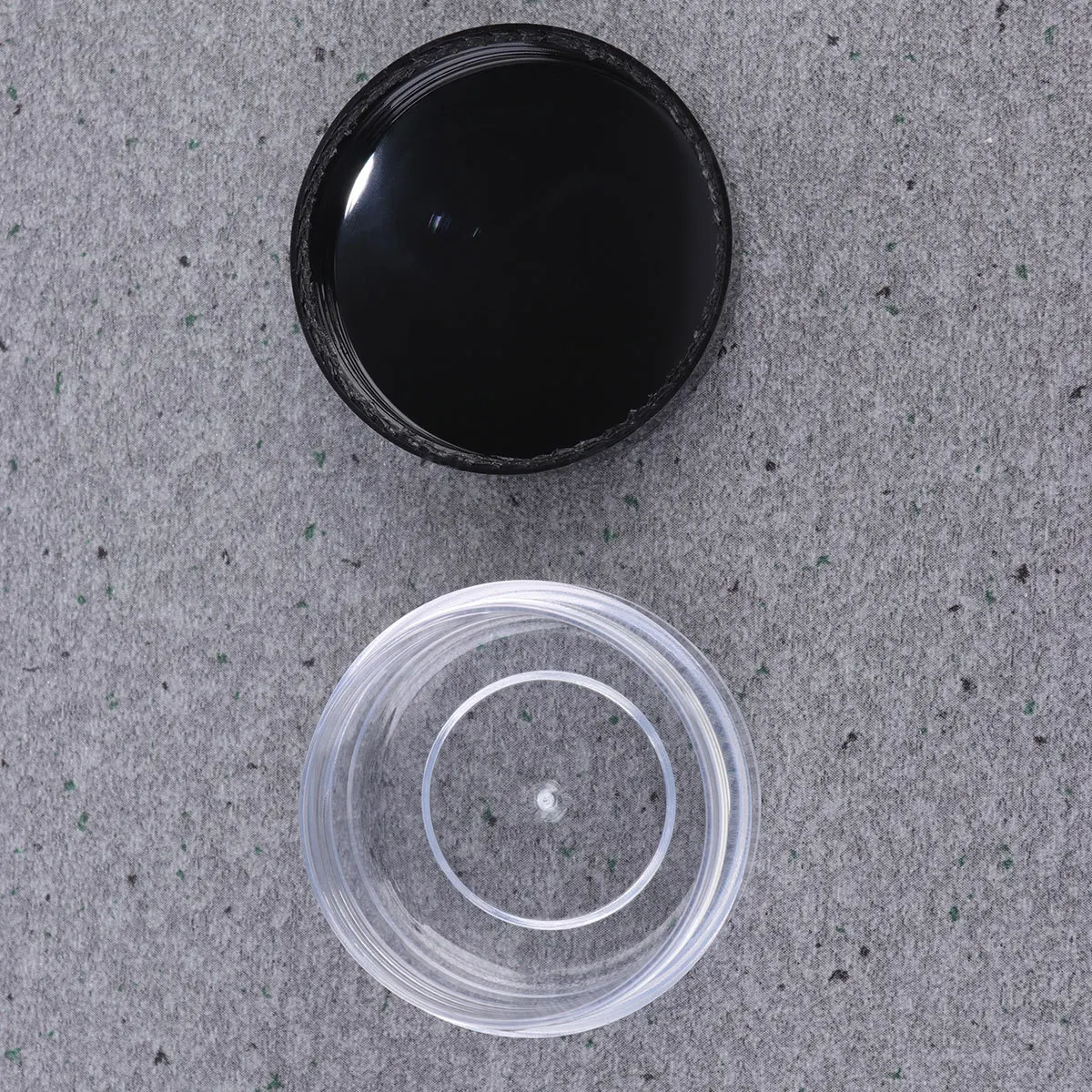 25Pcs Makeup Storage Boxes Mini Cream Case Portable Leak Proof Containers for Travel Small Round Cream Bottle 
25Pcs Makeup Storage Boxes Mini Cream Case Portable Leak Proof Containers for Travel Small Round Cream Bottle