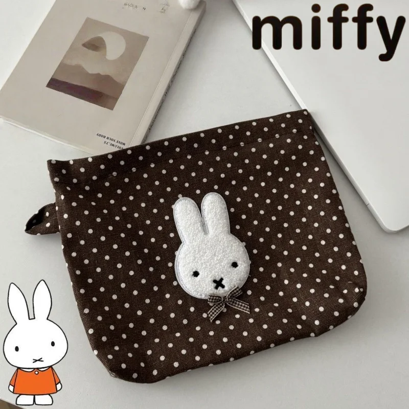 Creative Miffy Bunny Sweet and Cute Cartoon Pattern Fashionable Lightweight Portable Stationery and Miscellaneous Storage Bag
Creative Miffy Bunny Sweet and Cute Cartoon Pattern Fashionable Lightweight Portable Stationery and Miscellaneous Storage Bag