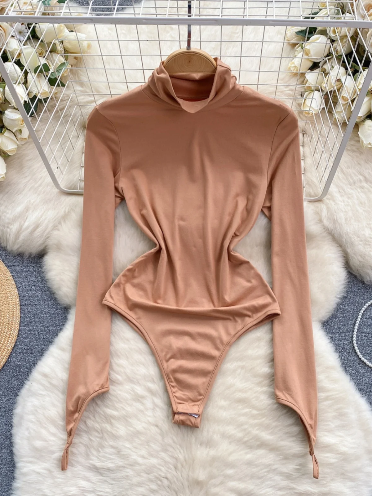 Women's High Neck Long Sleeve Slim Fit Base Shirt Pure Color New Style Top And Bottom Piece One-Piece High Waist Commute Wear
Women's High Neck Long Sleeve Slim Fit Base Shirt Pure Color New Style Top And Bottom Piece One-Piece High Waist Commute Wear