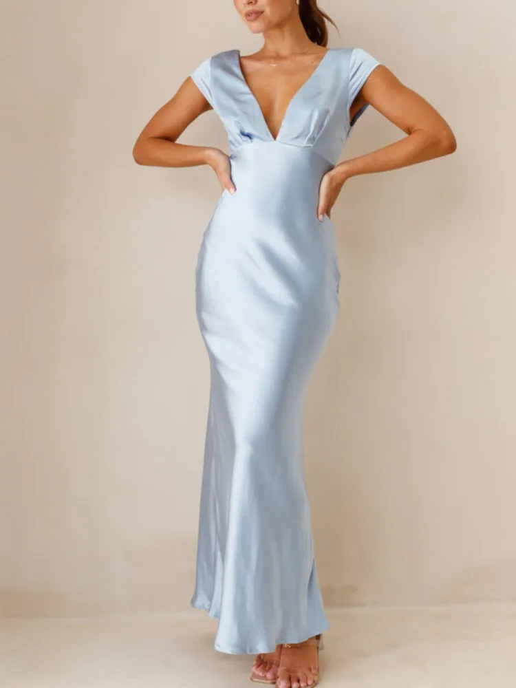 Women's New Sexy Deep V-neck Slim Backless Temperament Casual Dress Summer Elegant Style High Waist Hollow Sleeveless Dresses 
Women's New Sexy Deep V-neck Slim Backless Temperament Casual Dress Summer Elegant Style High Waist Hollow Sleeveless Dresses