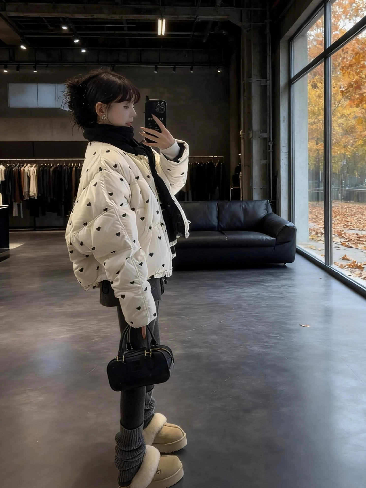Korean Style Women's Short Thickened Winter Jacket Love Heart White down Cotton Coat Casual Versatile Warm Bread Style Coat
Korean Style Women's Short Thickened Winter Jacket Love Heart White down Cotton Coat Casual Versatile Warm Bread Style Coat