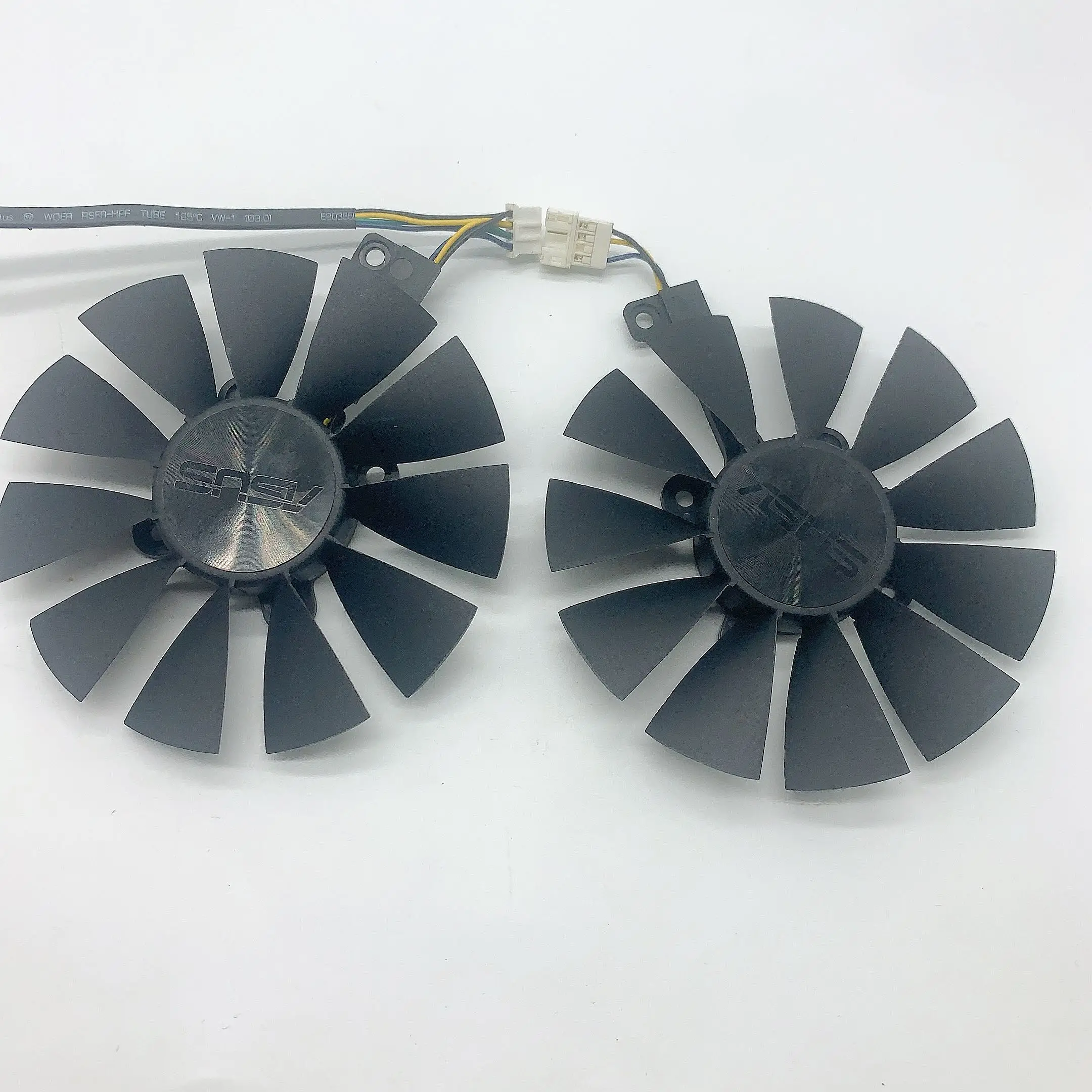 Вентилятор графической карты GTX1060 1070 RX480 с двумя шариковыми вентиляторами
Вентилятор графической карты GTX1060 1070 RX480 с двумя шариковыми вентиляторами