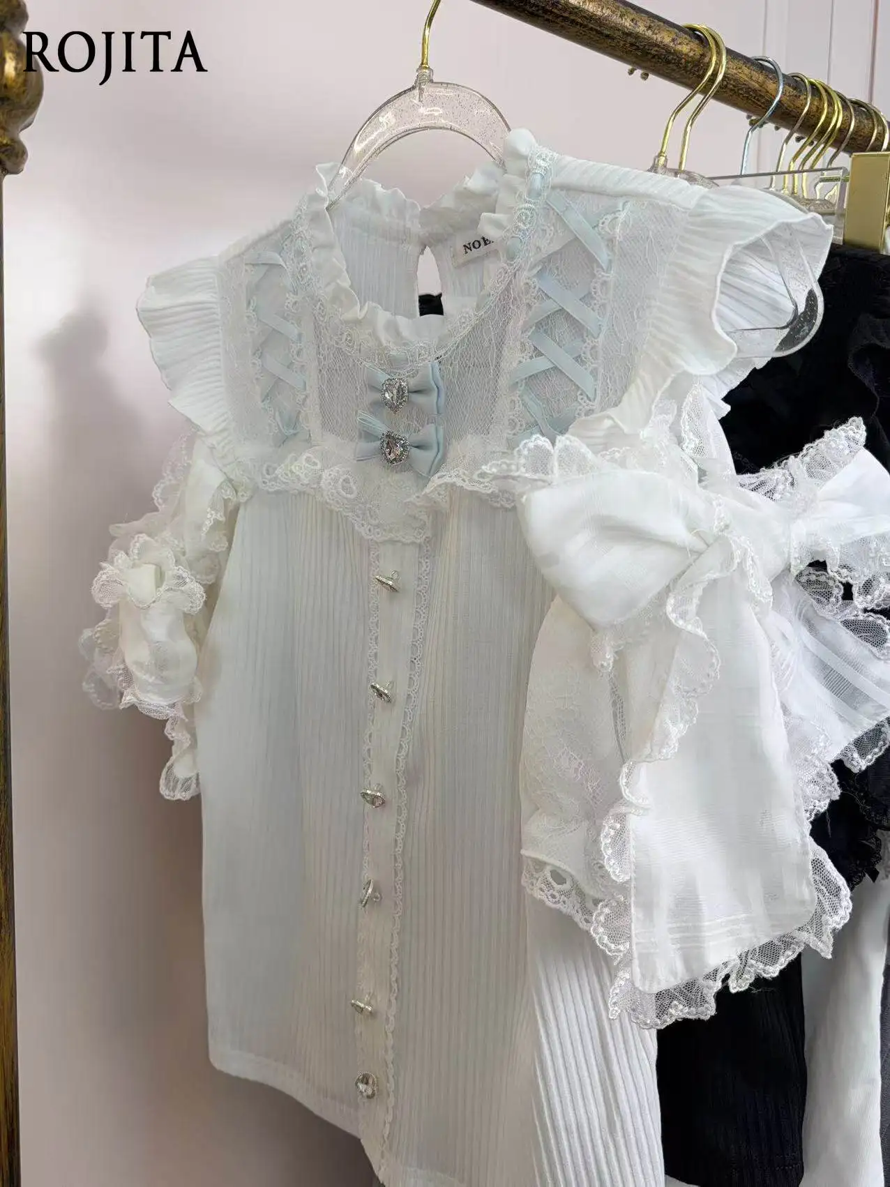 Japanese Style Sweet Short-sleeved T-shirt Cute Bow Lace Edge Tshirt Tops Lolita Blouse Women Girls Knitted Kawaii Clothes
Japanese Style Sweet Short-sleeved T-shirt Cute Bow Lace Edge Tshirt Tops Lolita Blouse Women Girls Knitted Kawaii Clothes