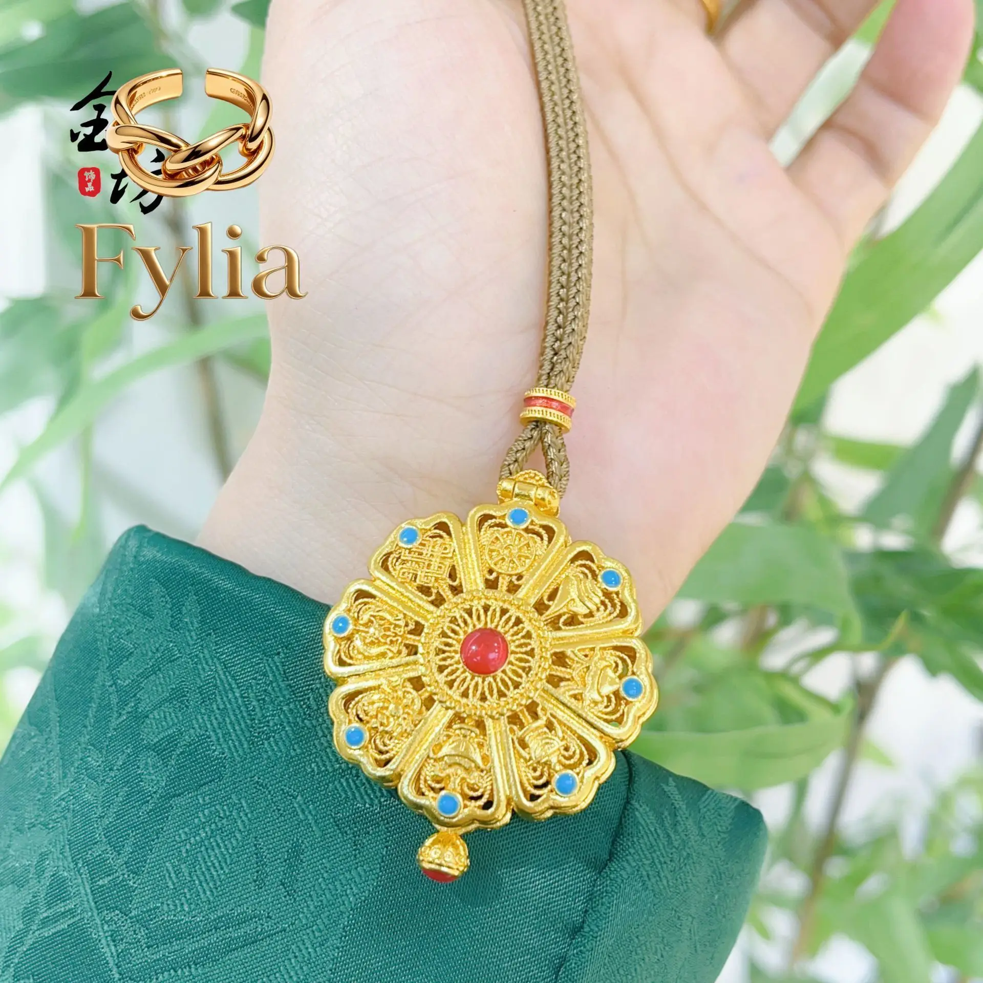 Fylia Jewelry Gold Shop 9999 24K real gold hollow filigree eight treasures gawu box pendant necklace Sakyamuni Buddha disc swe
Fylia Jewelry Gold Shop 9999 24K real gold hollow filigree eight treasures gawu box pendant necklace Sakyamuni Buddha disc swe