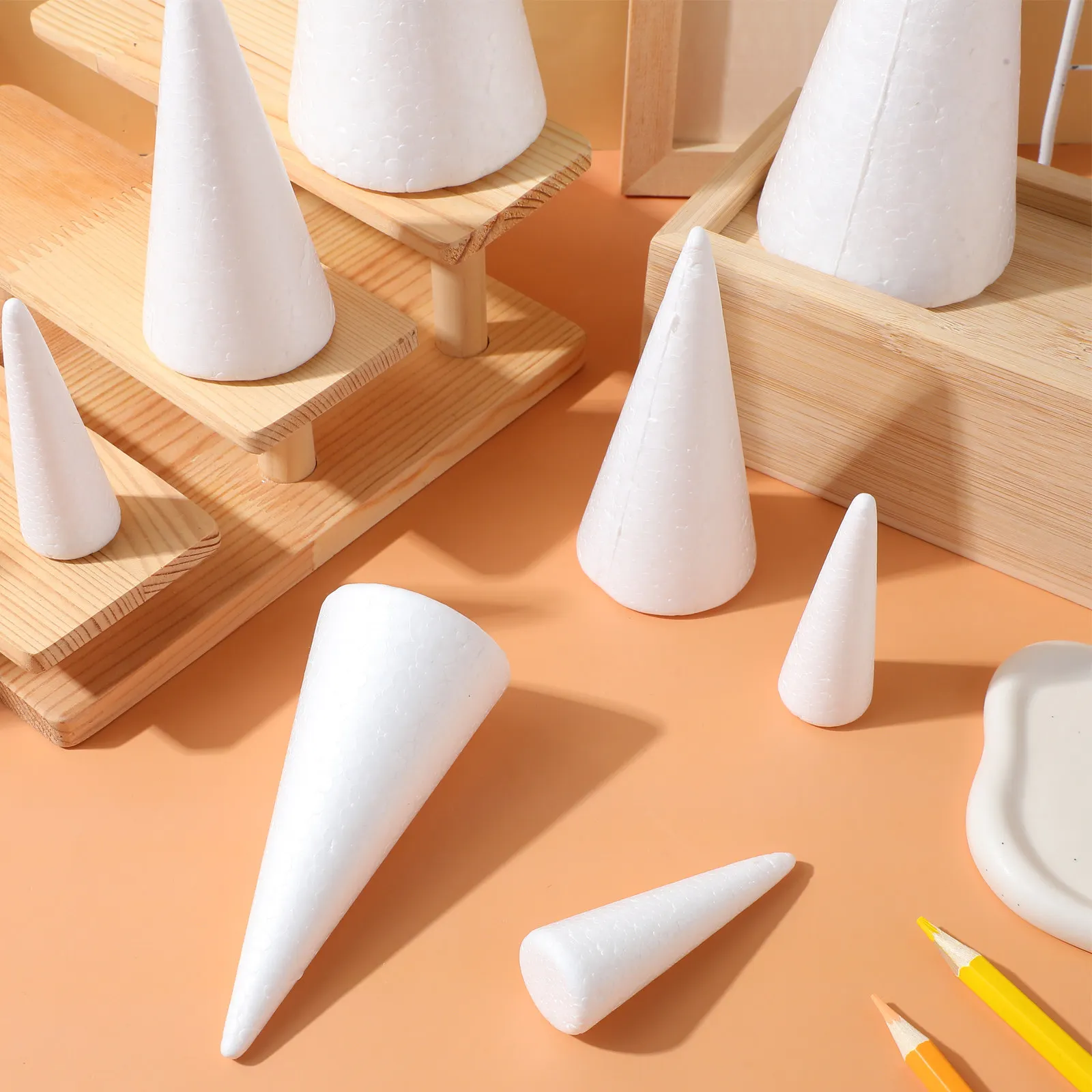 15Pcs Foam Cones White Lightweight Strong Wear Resistant DIY Cones for Craft Projects Painting Rope Ribbon Lace Adornments
15Pcs Foam Cones White Lightweight Strong Wear Resistant DIY Cones for Craft Projects Painting Rope Ribbon Lace Adornments