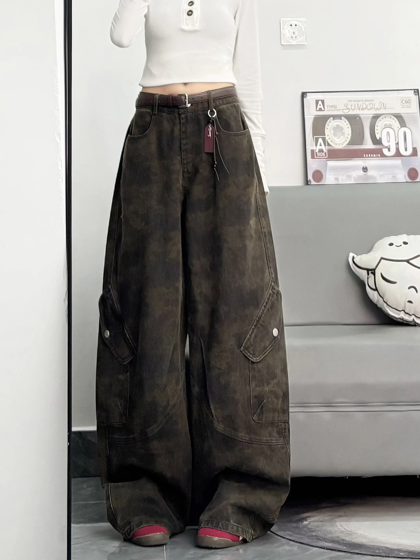 Retro American Camouflage Workwear Jeans Women's Wide Leg Pants Spring New Sle High Waist Denim Casual Comfortable Soft Mat...
Retro American Camouflage Workwear Jeans Women's Wide Leg Pants Spring New Sle High Waist Denim Casual Comfortable Soft Mat...