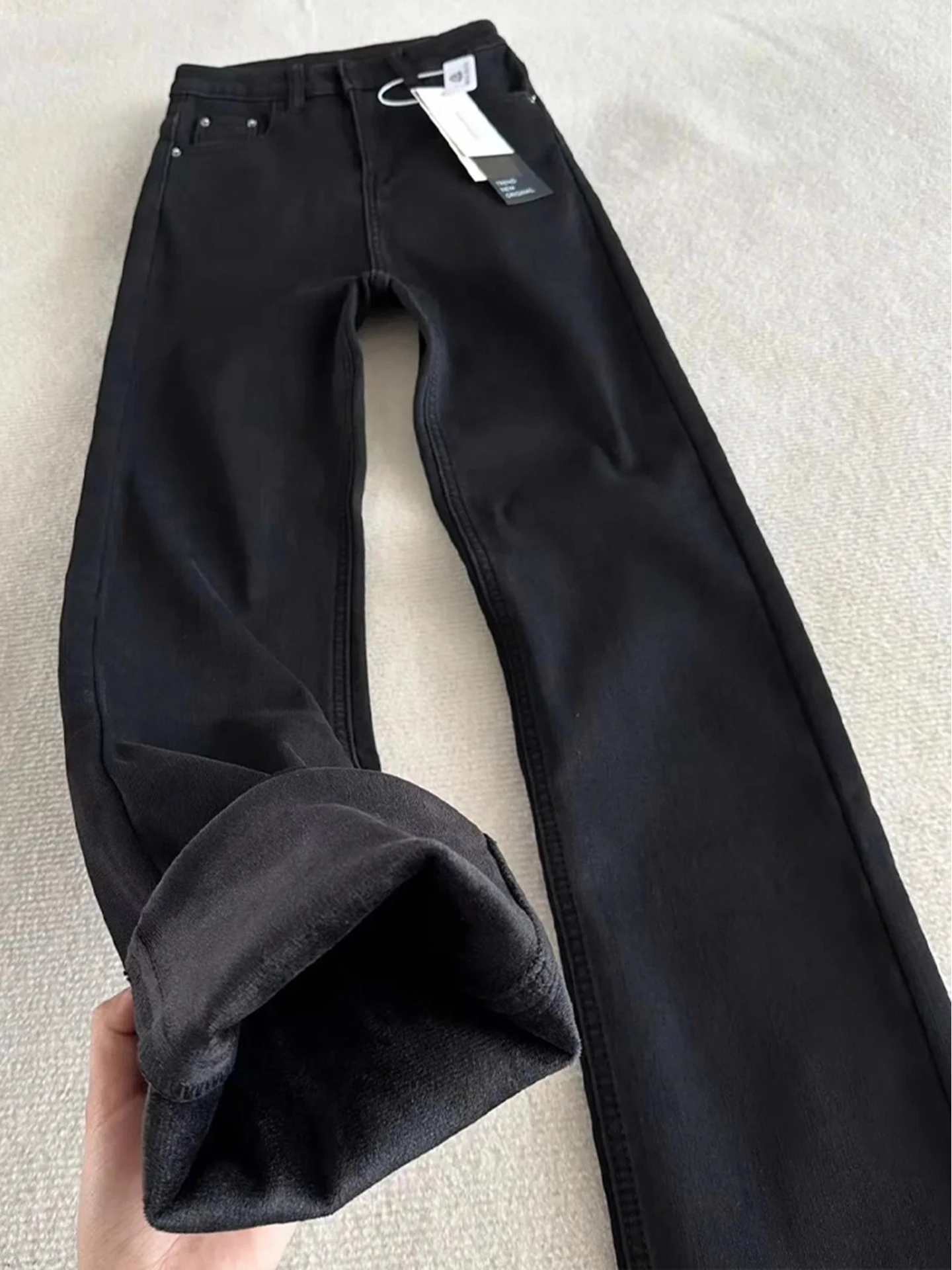 Мужские джинсы прямого кроя Bla Fce с подкладкой, в американском стиле, осенне-зимние, облегающие, буткат, повседневные брюки
Мужские джинсы прямого кроя Bla Fce с подкладкой, в американском стиле, осенне-зимние, облегающие, буткат, повседневные брюки