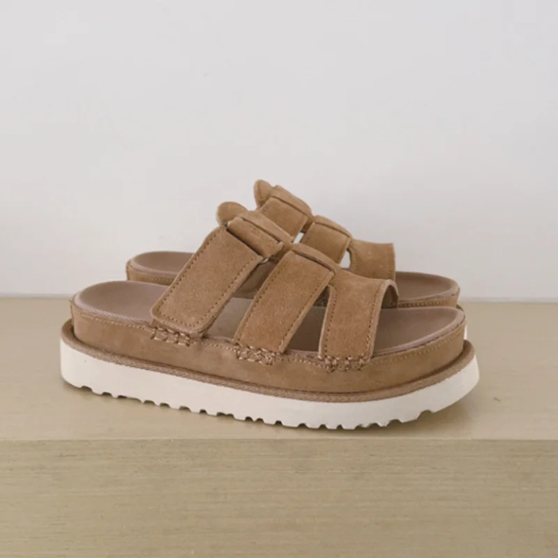 Women's Thick-soled Frosted Slippers Luxury Cowhide Summer Slide Casual Open Toe Beach Shoes Outdoor Platform Sandals
Women's Thick-soled Frosted Slippers Luxury Cowhide Summer Slide Casual Open Toe Beach Shoes Outdoor Platform Sandals