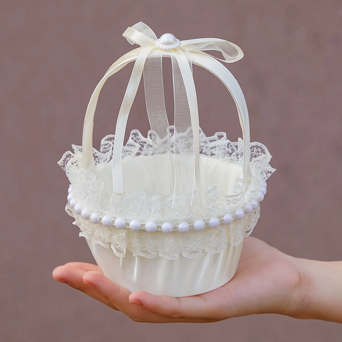 1Pcs Lace Pearl Mini Flower Girl Basket Wedding Party Candy Basket Bridal Shower Ceremony Home Party Decoration Supplies
1Pcs Lace Pearl Mini Flower Girl Basket Wedding Party Candy Basket Bridal Shower Ceremony Home Party Decoration Supplies