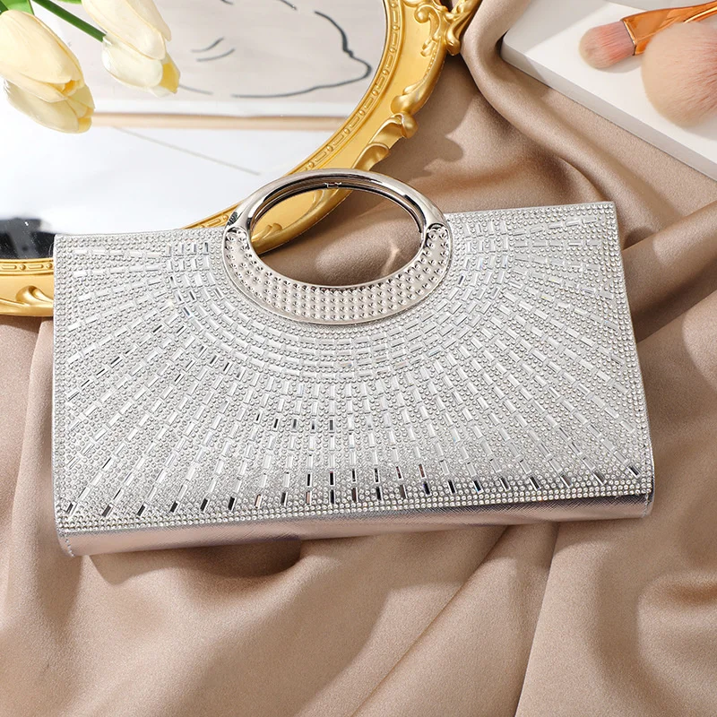 Vintage Women's Wrist Ring Handbag with Texture Rhinstone Purse Sparkling Silver Evening Bags Stylish Golden Party Crystal Bag
Vintage Women's Wrist Ring Handbag with Texture Rhinstone Purse Sparkling Silver Evening Bags Stylish Golden Party Crystal Bag