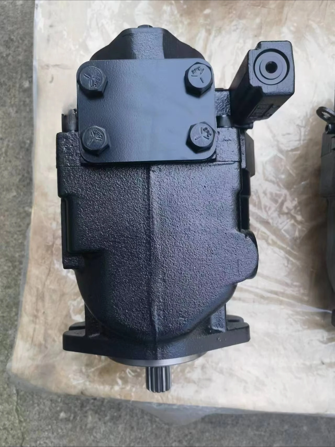 Гидравлический насос JRLS75 JRLS45 JRL060 JRL075 JRLS JRR серии JRLS75CPC24NNNNN3S1N9A2NNNNJJNNN Поршневой насос переменного давления
Гидравлический насос JRLS75 JRLS45 JRL060 JRL075 JRLS JRR серии JRLS75CPC24NNNNN3S1N9A2NNNNJJNNN Поршневой насос переменного давления