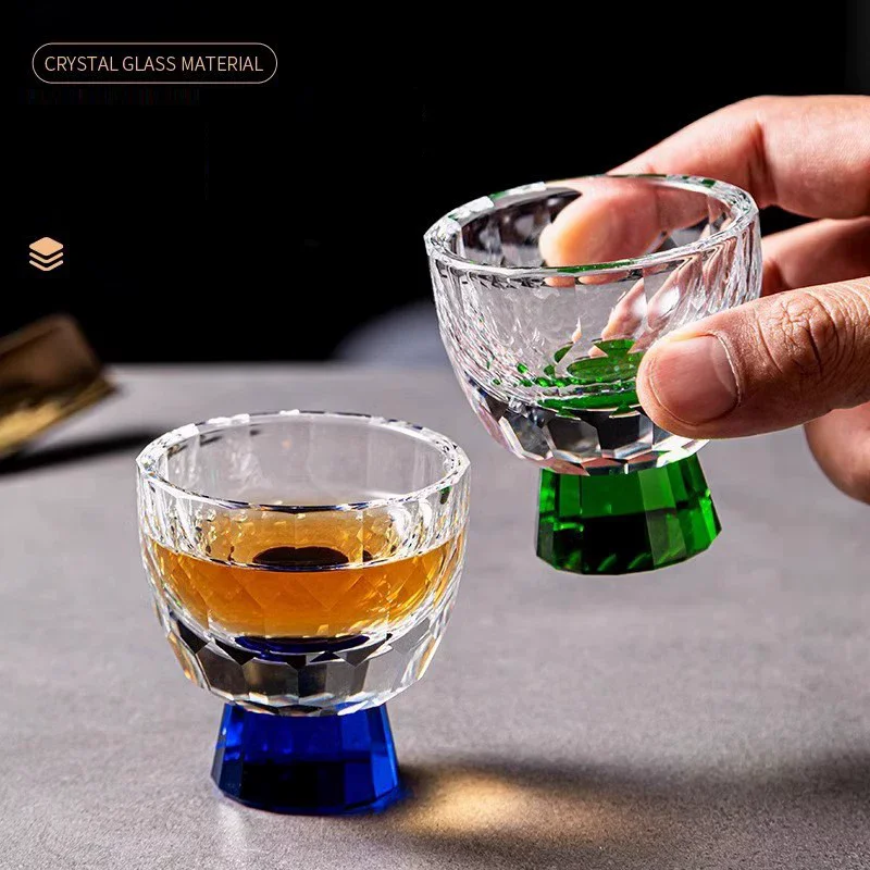 1/6pcs Crystal glass colored small tea cup, master cup, guest cup, kungfu tea cup, heat resistant 50ML Baijiu cup
1/6pcs Crystal glass colored small tea cup, master cup, guest cup, kungfu tea cup, heat resistant 50ML Baijiu cup