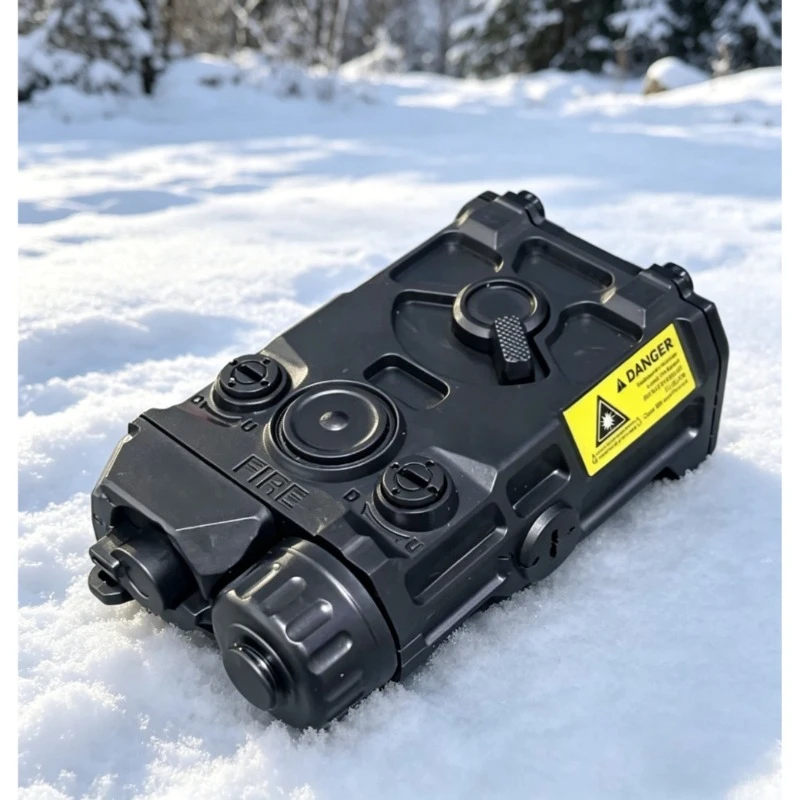 Universal Battery Box Accessory Multi Function Infrared Flashlight 20mm Rail Compatible for Tactical Model Toys Gear
Universal Battery Box Accessory Multi Function Infrared Flashlight 20mm Rail Compatible for Tactical Model Toys Gear