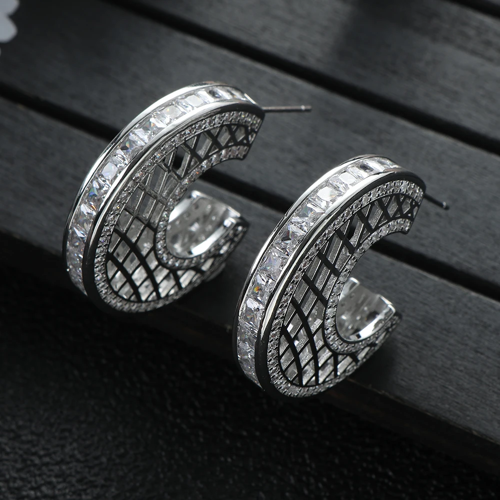 Luxury and minimalist geometric hollow women's wedding party cubic zirconia CZ earrings E1216
Luxury and minimalist geometric hollow women's wedding party cubic zirconia CZ earrings E1216