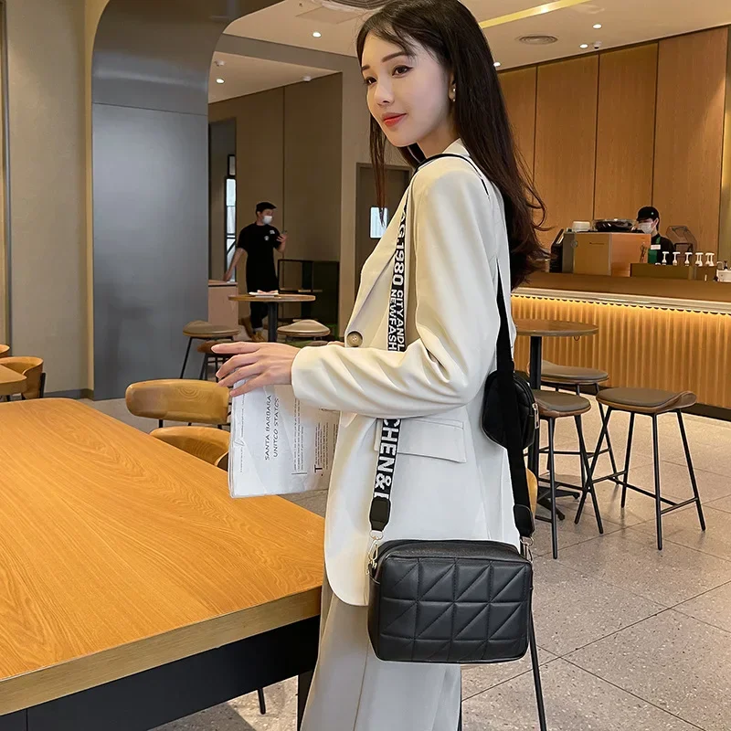 2 шт./компл. женская сумка 2026 трендовые сумки дизайнерские роскошные брендовые женские сумки на плечо маленькая сумка для мобильного телефона 
2 шт./компл. женская сумка 2026 трендовые сумки дизайнерские роскошные брендовые женские сумки на плечо маленькая сумка для мобильного телефона