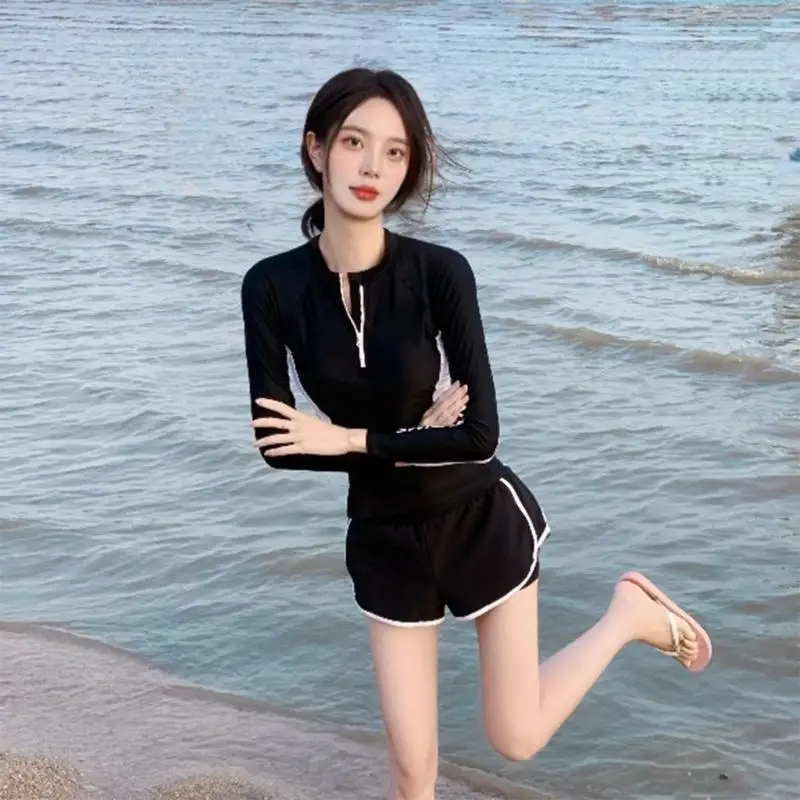 K1KD Women Zippers Front Tankini Swimsuits Two Pieces Swimsuit Sport Bathing Suits Long Sleeves Swimwear with Shorts
K1KD Women Zippers Front Tankini Swimsuits Two Pieces Swimsuit Sport Bathing Suits Long Sleeves Swimwear with Shorts