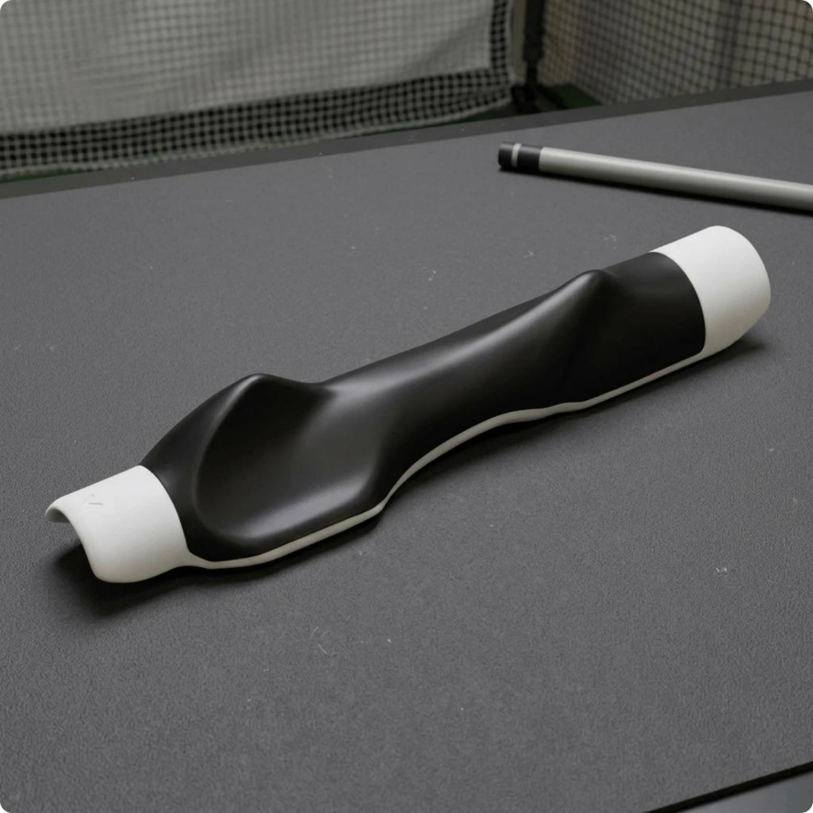 Golf Grip Guide Easy to Attach Hand Position Guide Ergonomic Golf Grip Aid Swing Consistency Sports Gear Compact
Golf Grip Guide Easy to Attach Hand Position Guide Ergonomic Golf Grip Aid Swing Consistency Sports Gear Compact