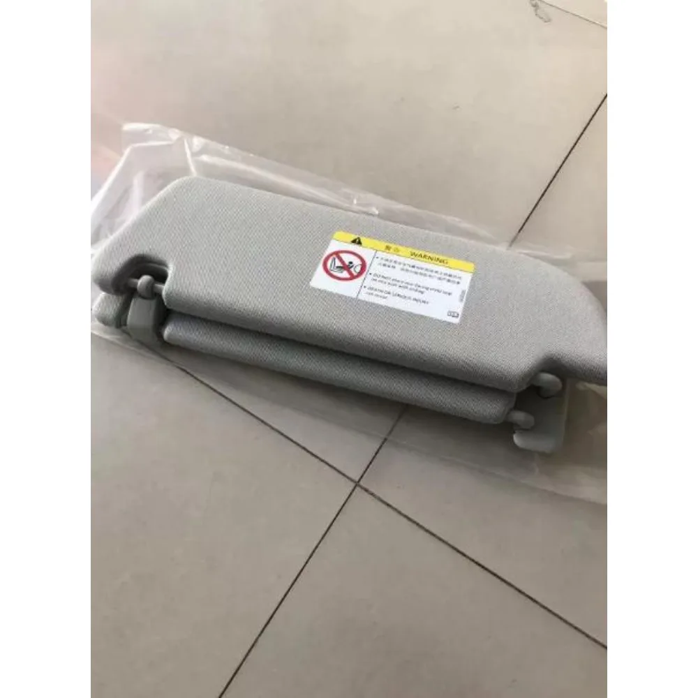 1pc for Audi Q7 Sun Visor Sun Visor with Makeup Mirror
1pc for Audi Q7 Sun Visor Sun Visor with Makeup Mirror