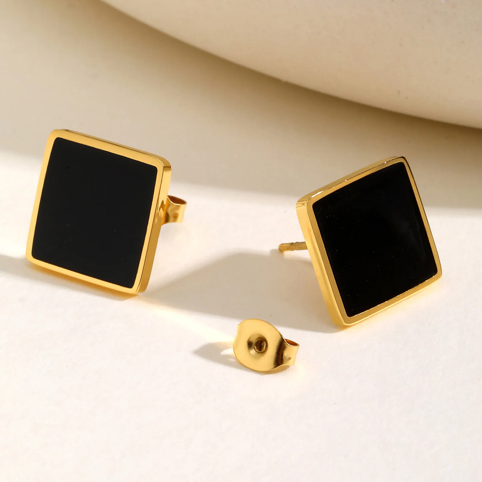 Square Stud Earring for Woman, Minimalist Geometric Black Enamel Jewelry, Stainless Stell Gold Plated Earrings
Square Stud Earring for Woman, Minimalist Geometric Black Enamel Jewelry, Stainless Stell Gold Plated Earrings
