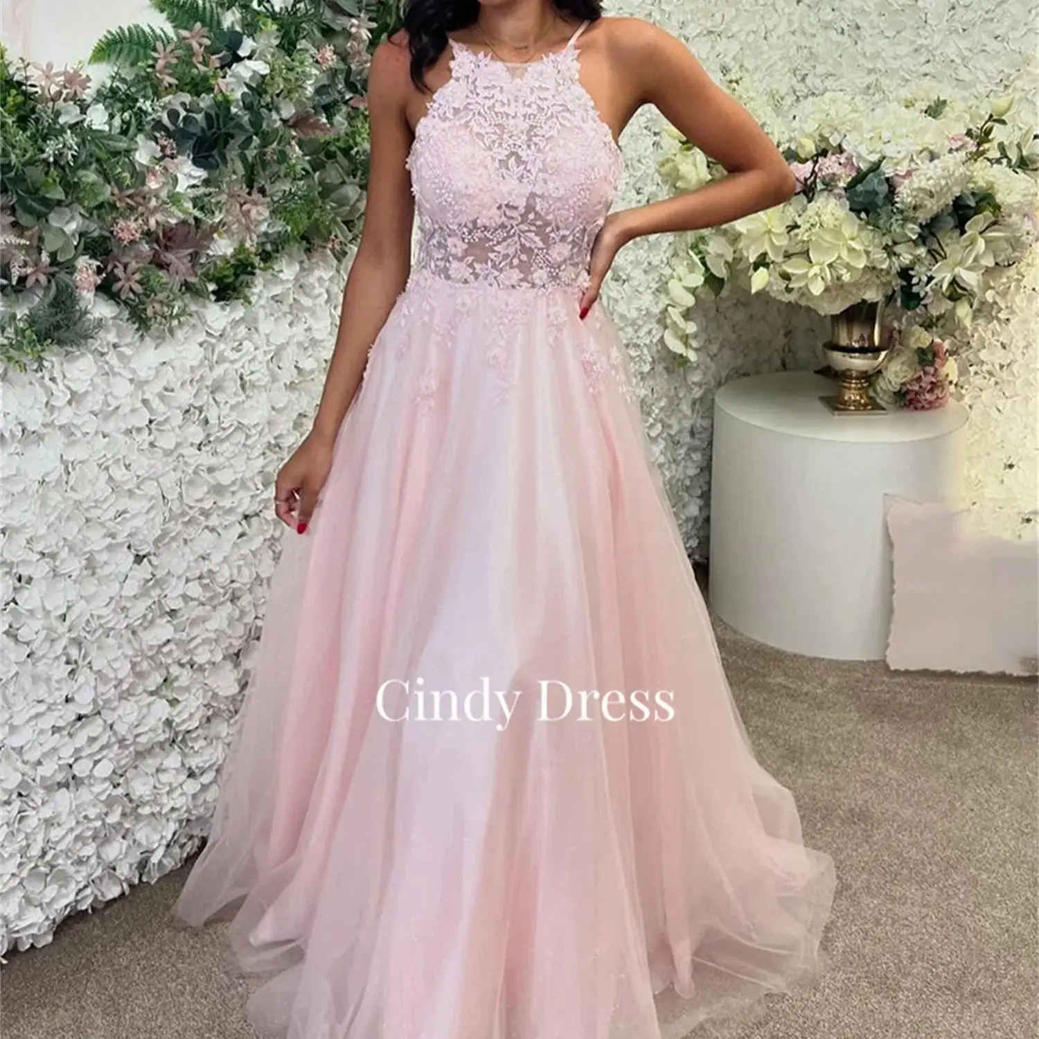 Cindy Customized Chic Evening Dresses for Special Occasions Neck Halter Lace Women Evening Dress Woman Pink New in Dresses Party
Cindy Customized Chic Evening Dresses for Special Occasions Neck Halter Lace Women Evening Dress Woman Pink New in Dresses Party