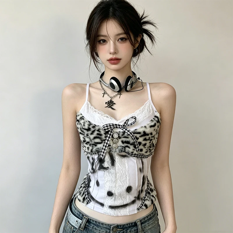 Y2K Coquette Leopard Fur Cami Top Women's White Lace Tank with Gingham Bow Grunge Cute Smiley Print Fashion Slim Fit Corset Tee
Y2K Coquette Leopard Fur Cami Top Women's White Lace Tank with Gingham Bow Grunge Cute Smiley Print Fashion Slim Fit Corset Tee