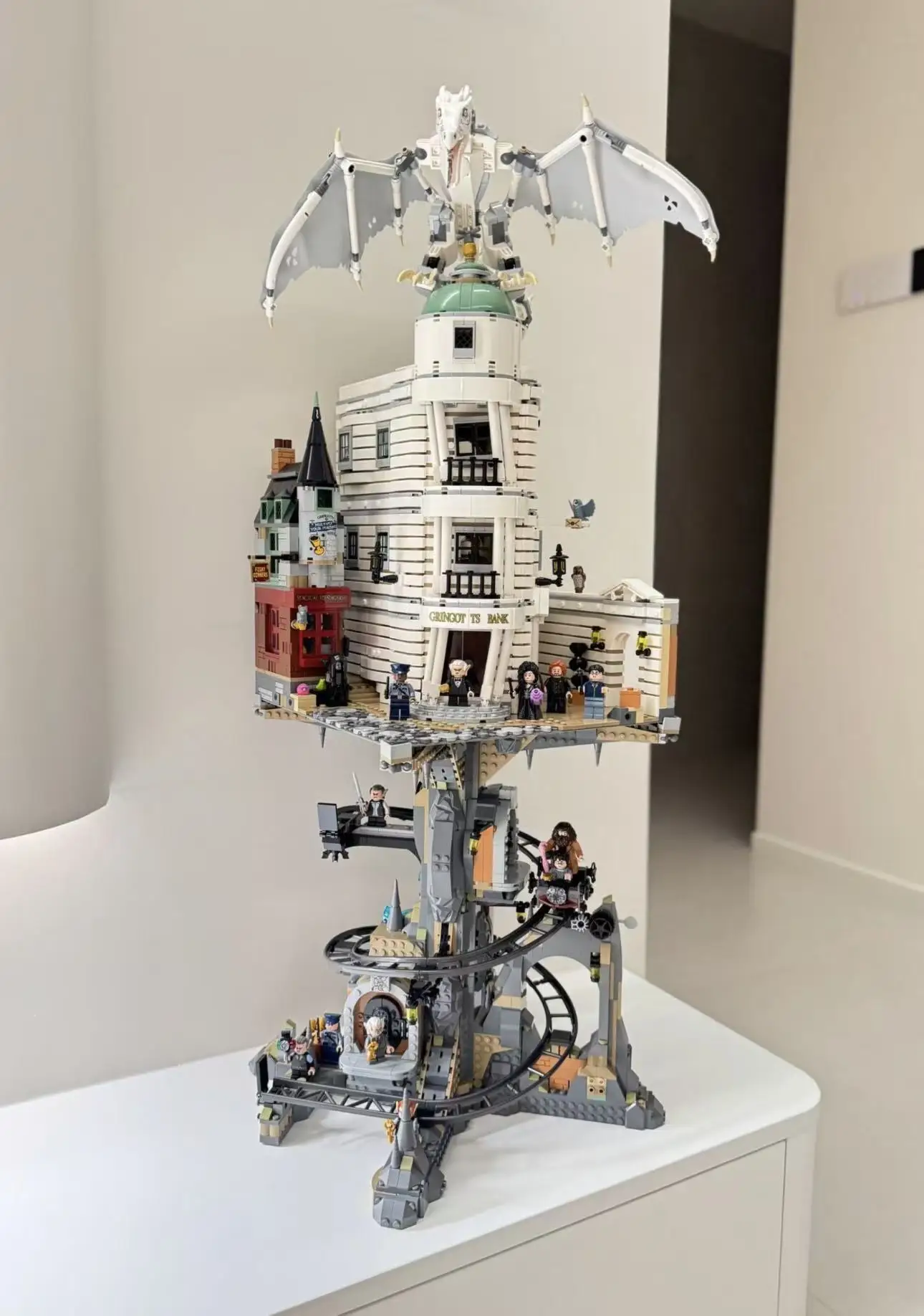 2026 New Model Gringotts Building Block Toys New Year Birthday Building Blocks
2026 New Model Gringotts Building Block Toys New Year Birthday Building Blocks