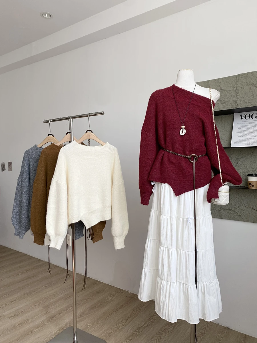 2025 Autumn Winter New Style Korean Pure Color Casual Commute round Neck Knitted Sweater Loose Women's Top Polyester Fiber
2025 Autumn Winter New Style Korean Pure Color Casual Commute round Neck Knitted Sweater Loose Women's Top Polyester Fiber